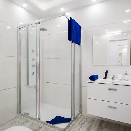 Bellavista Luxury Villa *